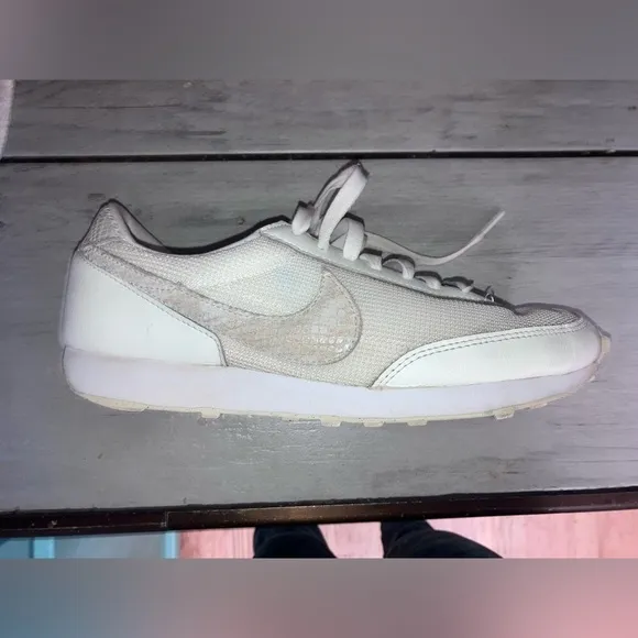 Nike Daybreak Sail White Particle Beige Leather Sneakers W8.5