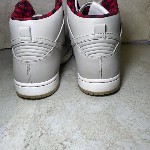 Nike Dunk High Premium Sneakers Size 9.5 Beige &amp; Red Plaid Lining 845055-201
