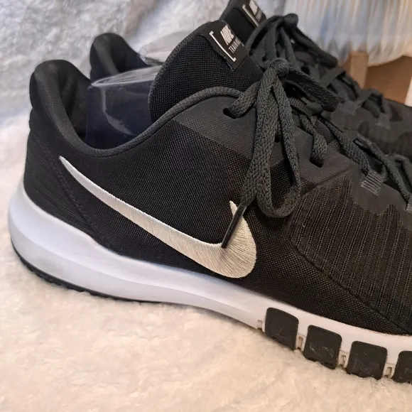 Nike Flex Control 4 Sneakers Men's Black Trainers Athletic Shoe CD0197-002 Sz 14