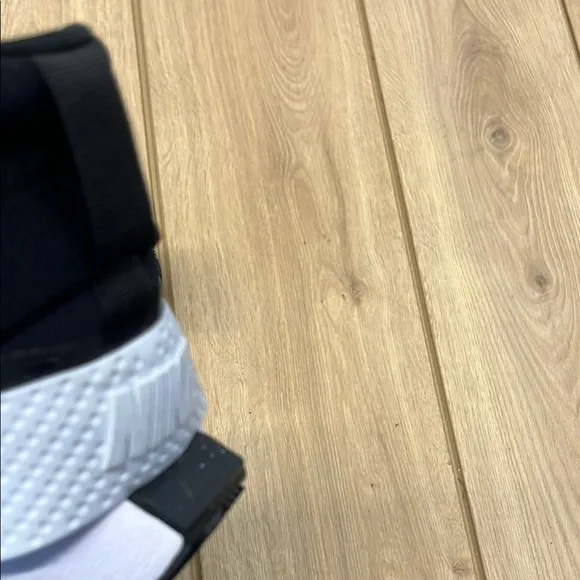 Nike Flyers Black and White Slip-On Sneakers with Cushioned Sole