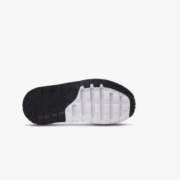 Nike Green and Black Sneakers for Active Comfort