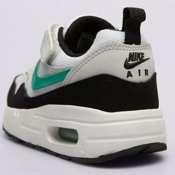 Nike Green and Black Sneakers for Active Comfort