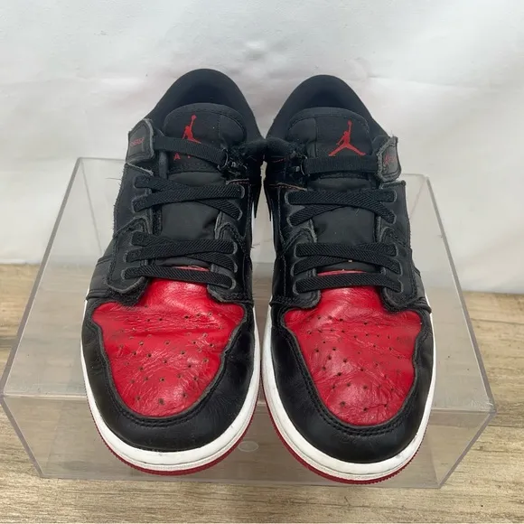 Nike Jordan 1 Low FlyEase Alternate Bred Toe size 8 DM1206-066