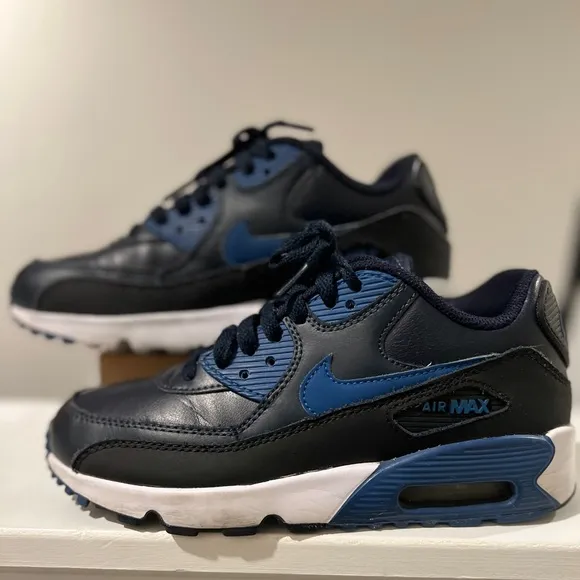 Nike Kids Air Max Navy Blue Sneakers4.5Y fits Women 6-6.5