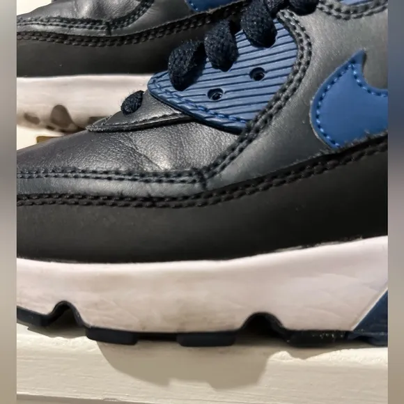 Nike Kids Air Max Navy Blue Sneakers4.5Y fits Women 6-6.5