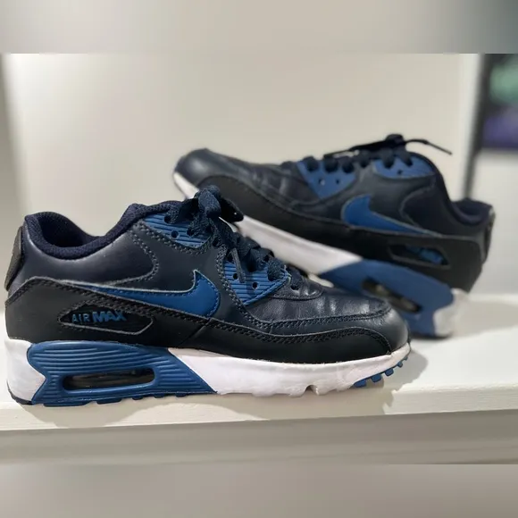 Nike Kids Air Max Navy Blue Sneakers4.5Y fits Women 6-6.5