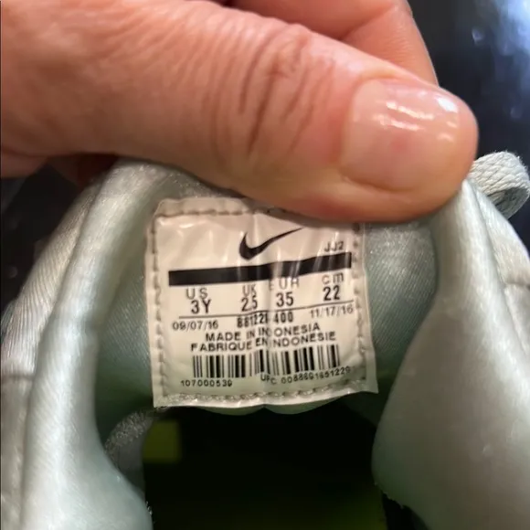 Nike Kids Air Max Zero Essential GS Glacier Blue Sneakers Sz 3Y New Need Washed