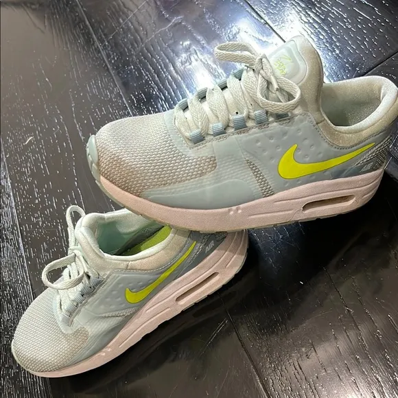 Nike Kids Air Max Zero Essential GS Glacier Blue Sneakers Sz 3Y New Need Washed
