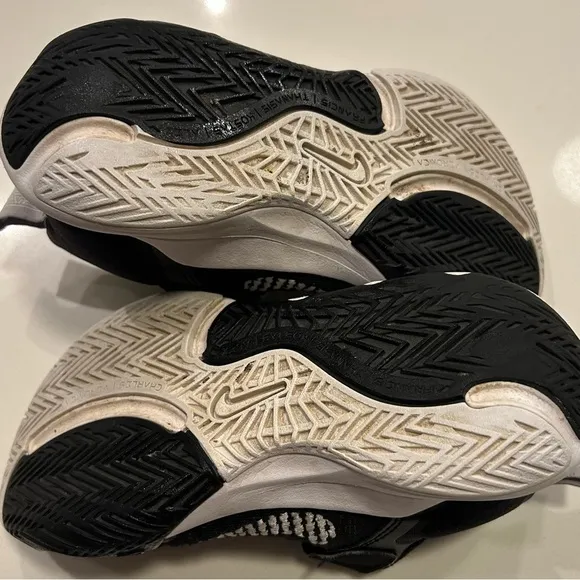 Nike Kids Giannis Immortality Black and White Sneakers, size 11C