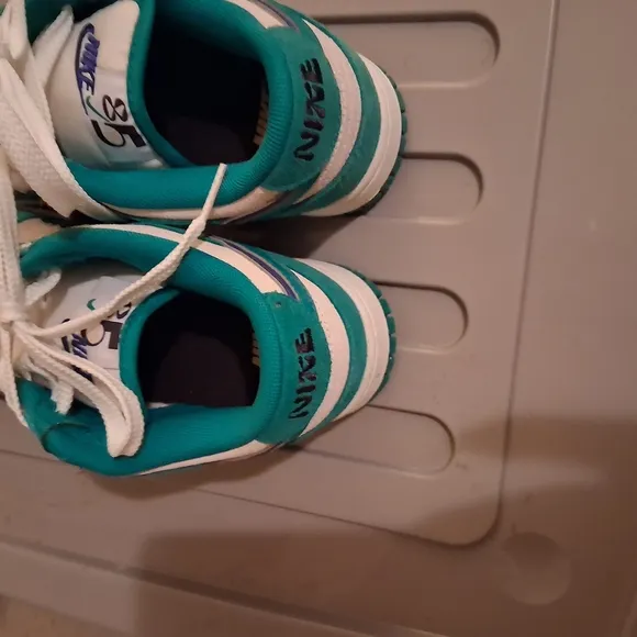 Nike Kids' Teal and White Sneakers