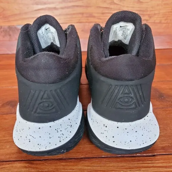 Nike Kyrie Flytrap IV 4 Shoes Men 8 Black White Basketball Sneakers