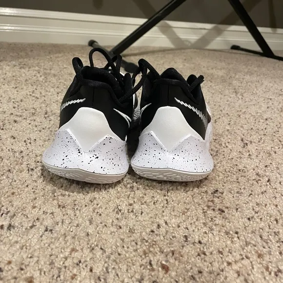 Nike Kyrie Low 3 Team Black and White