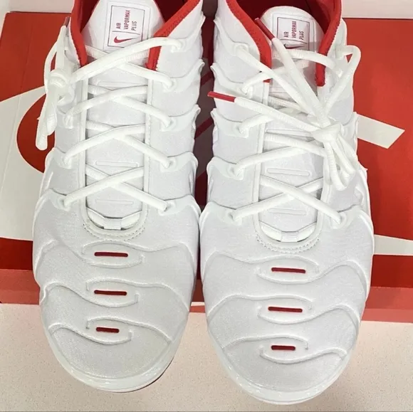 Nike Men Plus Air Max Vapormax White and Red Sneakers