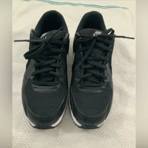 Nike Men's Black Sneakers, Nike Air Max. Retro Max air size 7.5