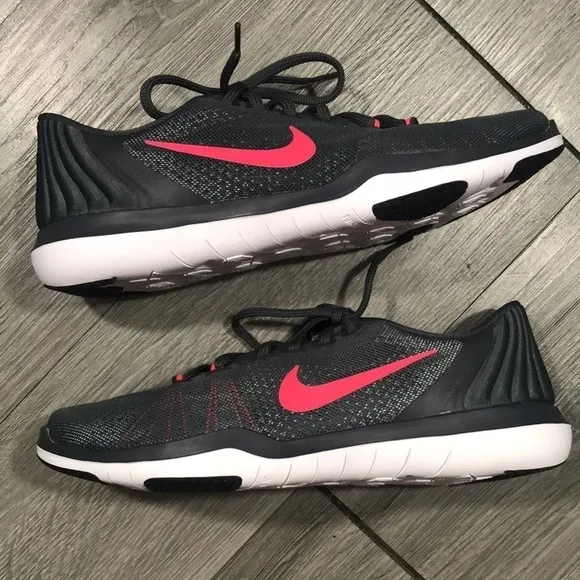 Nike NEW Flex Supreme Trainer 5 Womens Sneakers size 10