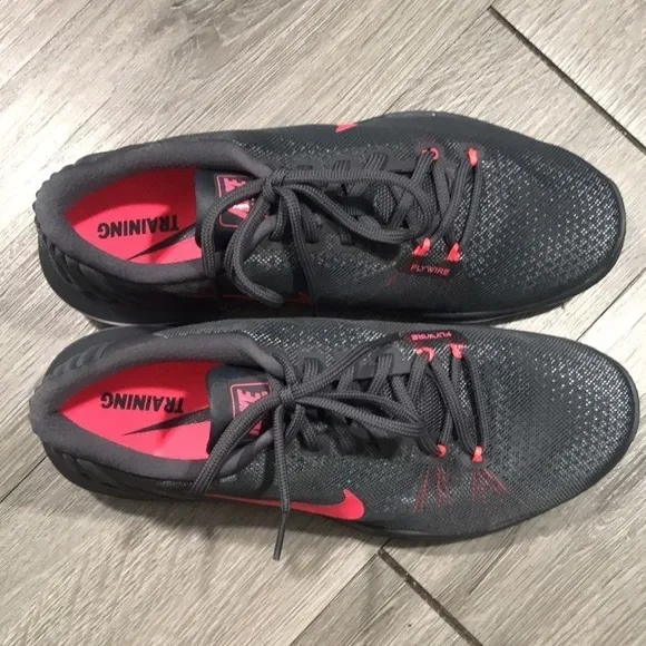Nike NEW Flex Supreme Trainer 5 Womens Sneakers size 10