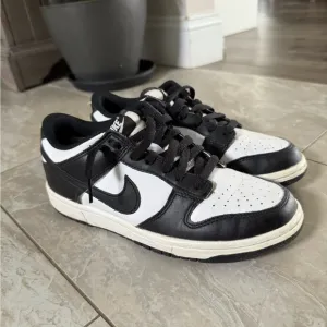 Nike panda dunk Sneakers