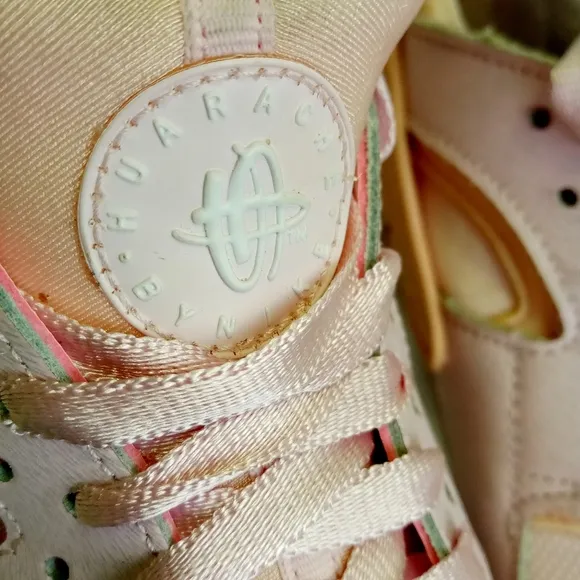 Nike Pink Huarache Shoes 7Y