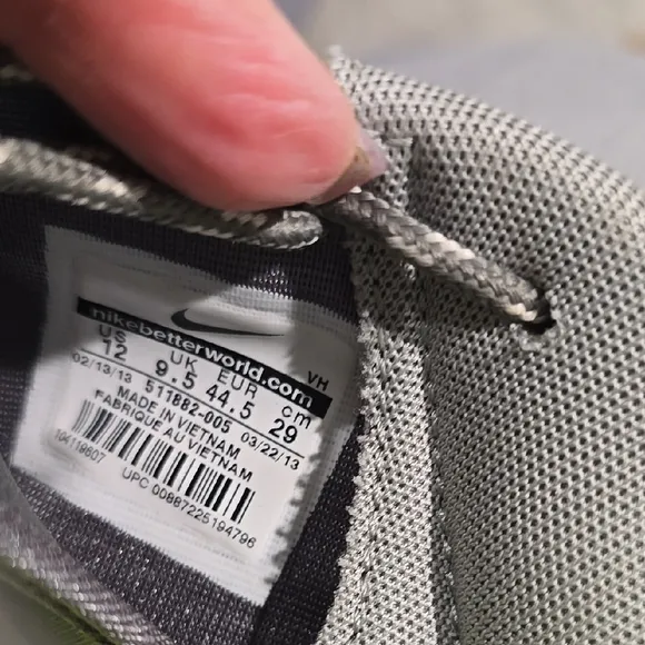 Nike ROSH Gray Sneakers