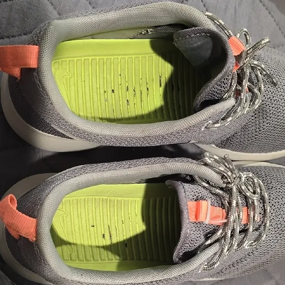 Nike ROSH Gray Sneakers