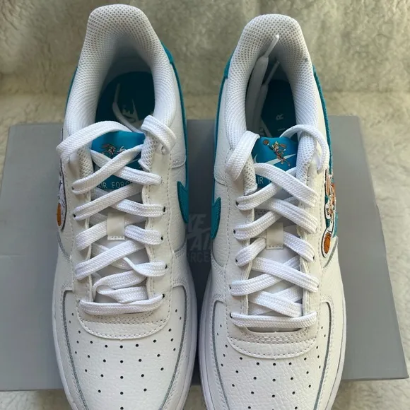 NIKE SNEAKERS X SPACE JAM COLLAB