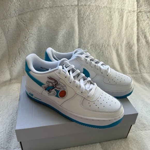 NIKE SNEAKERS X SPACE JAM COLLAB