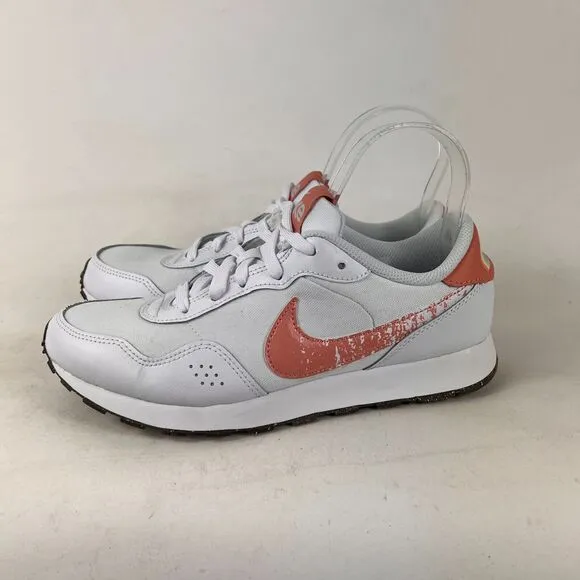 Nike Valiant SE youth kids size 6.5 Y white pink rainbow athletic sneakers NEW