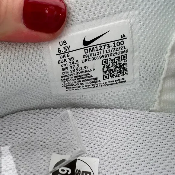 Nike Valiant SE youth kids size 6.5 Y white pink rainbow athletic sneakers NEW