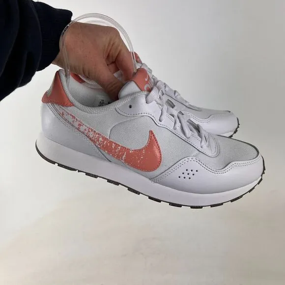 Nike Valiant SE youth kids size 6.5 Y white pink rainbow athletic sneakers NEW