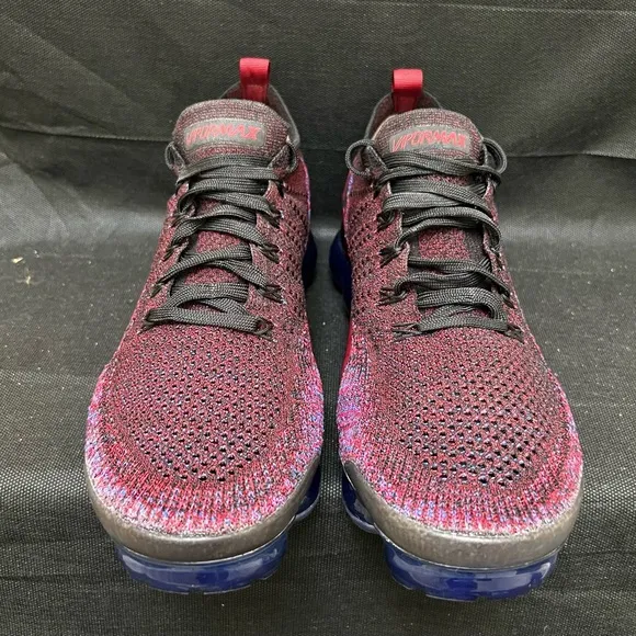 Nike vapor max Black and Red Sneakers with Flyknit and Air Cushioning size 9.5