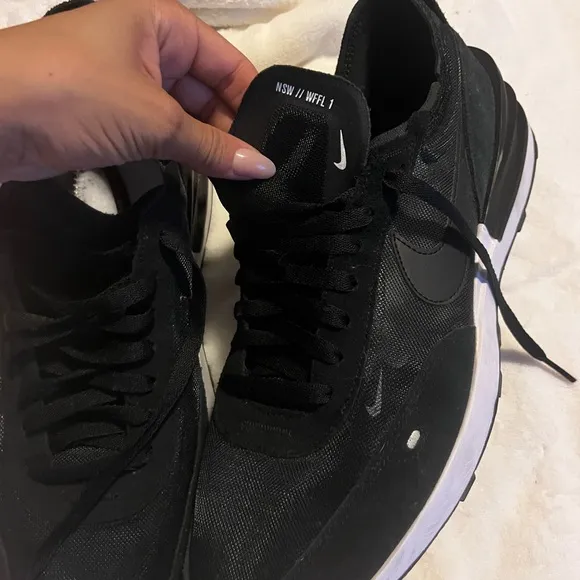 Nike Waffle One Black &amp; White