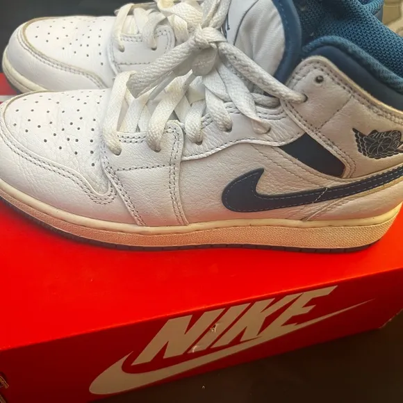 Nike White and Blue Sneakers with Low-Top Design