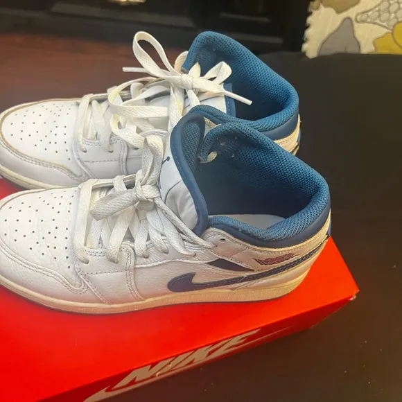 Nike White and Blue Sneakers with Low-Top Design