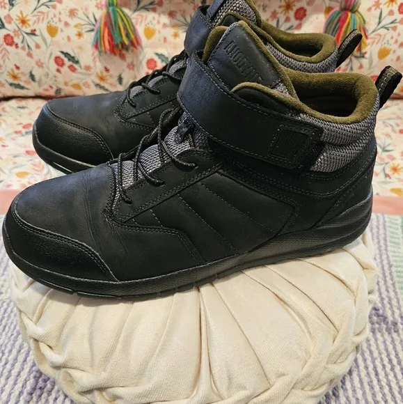 No. 56 Men's Trail Boot with New Insoles