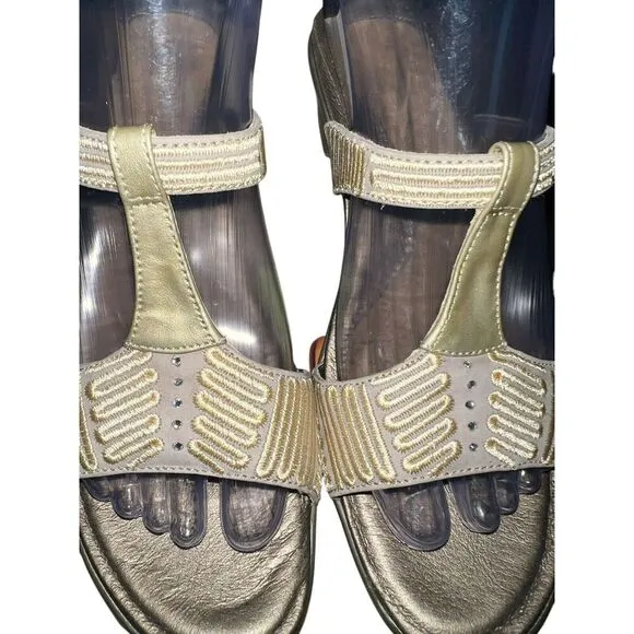 NOAT Delia Pearl Canvas Size 38 Or 7.5 Comfort Sandal Shoes