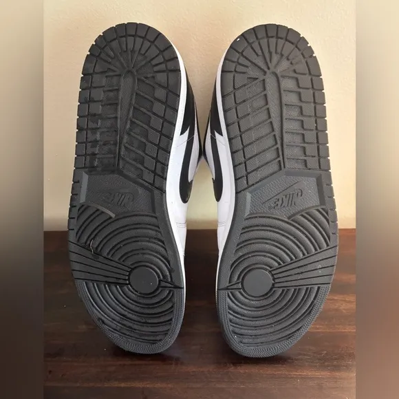 Not New (Worn Once) Jordan 1 White and Black low top