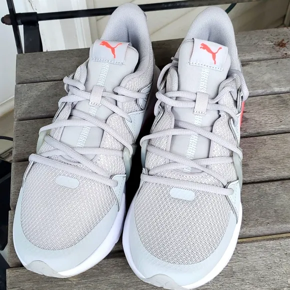 NWOB PUMA Cell Fraction Women's Light Gray Running Shoes - Size 8