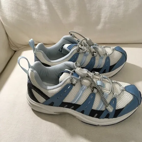NWOT Dr. Comfort Women's Athletic Refresh Shoes