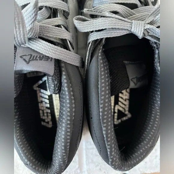 NWOT Leatt Men's 3.0 Flat Padded Moisture-Wicking Mountain Biking Shoes