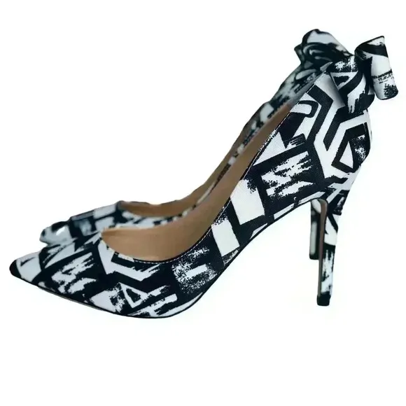 NWOT Neiman Marcus Women's Black Verity Bow Pump Heels Shoes US 8.5M