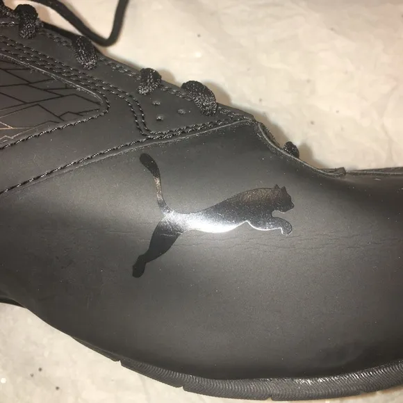 NWOT PUMA Men’s Tazon Black Sneakers - Size 12