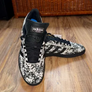 NWT!  Adidas Busenitz Pro Tennis Skateboard Sneakers Men’s Size 9.5