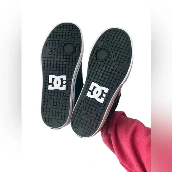 NWT DC Men’s Pure Shoes Black/Black/White 8.5