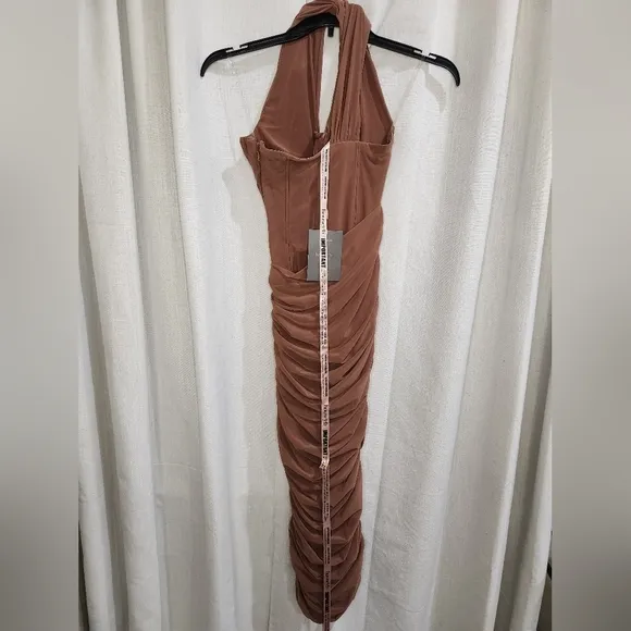 NWT House of CB VALENTINA MOCHA CHOCOLATE ASYMMETRIC‎ CUTOUT MIDI DRESS XS plus