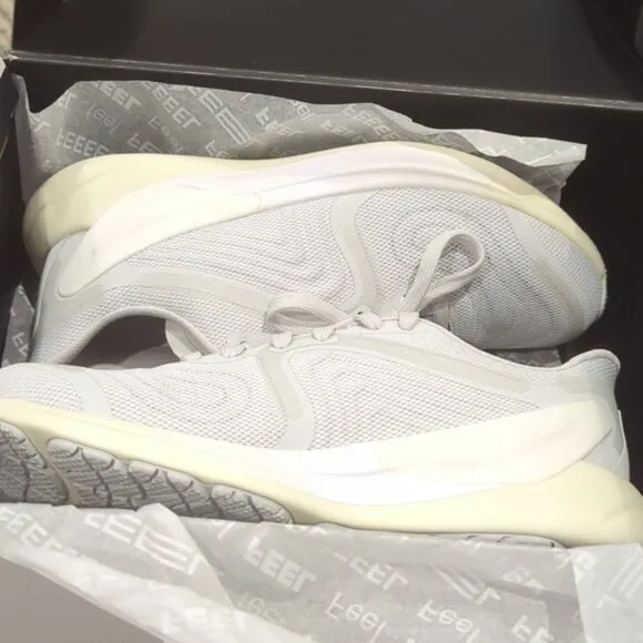 NWT Lululemon Blissfeel 2 Womens Running Shoe Vapor / White / Lemon Sorbet