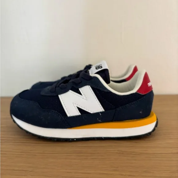 NWT New Balance 237 Kids' Navy and Red Sneakers size 12.5 Wide
