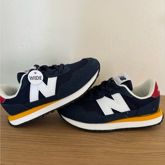 NWT New Balance 237 Kids' Navy and Red Sneakers size 12.5 Wide