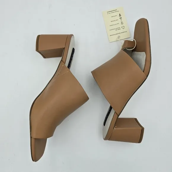 NWT Sanctuary Brave toe loop flared block heel sandals, Tan, 6.5M