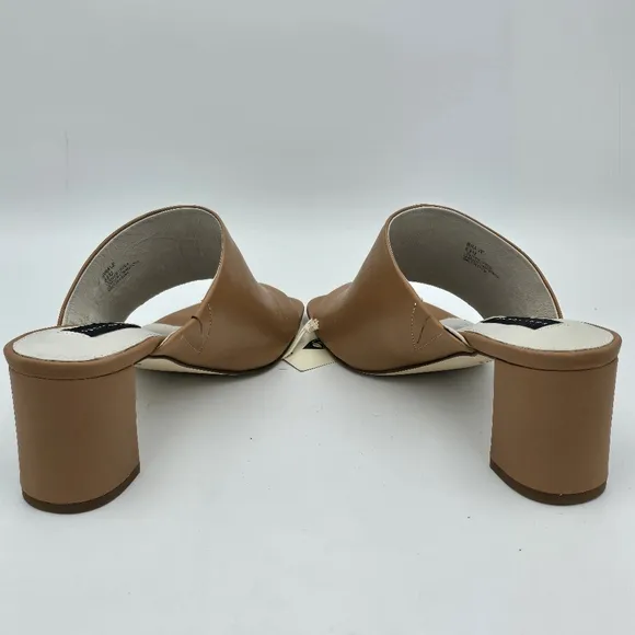 NWT Sanctuary Brave toe loop flared block heel sandals, Tan, 6.5M