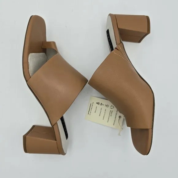 NWT Sanctuary Brave toe loop flared block heel sandals, Tan, 6.5M